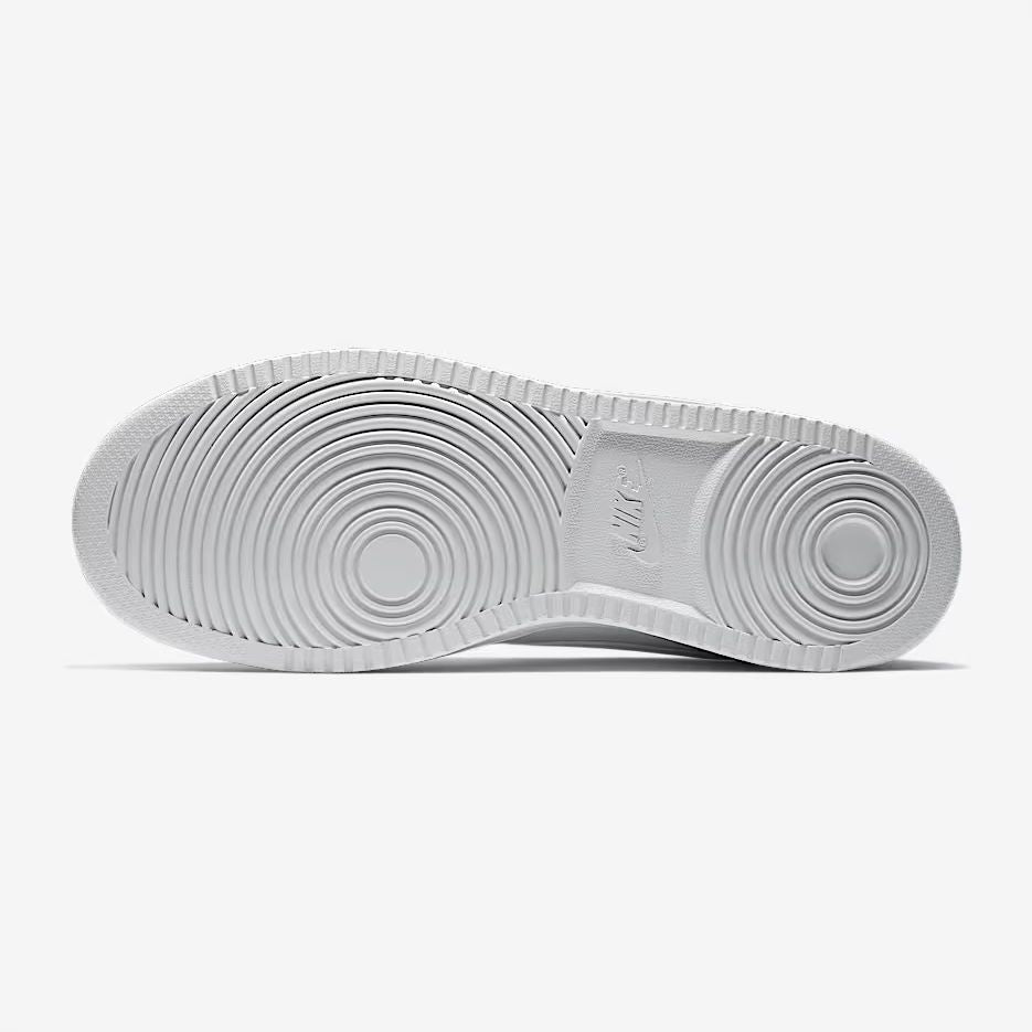 NIKE EBERNON